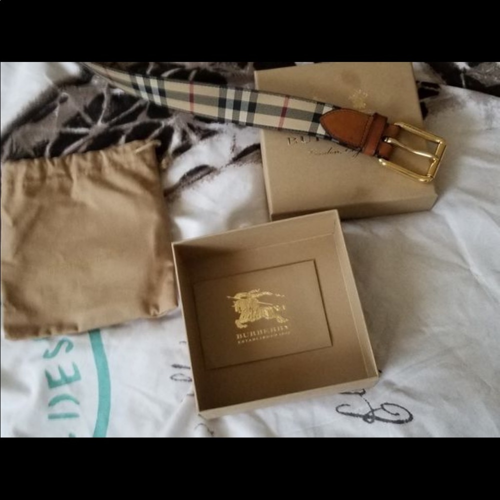 Burberry belt